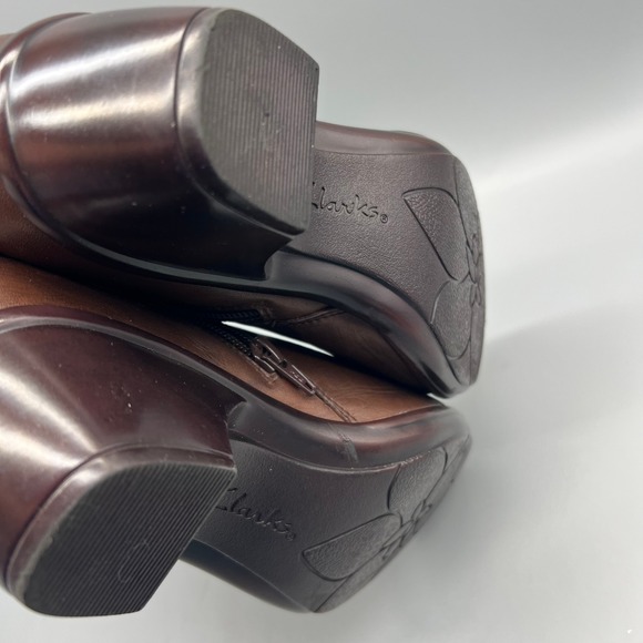 Clarks Brown Leather Cap Toe Ankle Boots Ring Detail 80834 Womens 9N - Picture 7 of 8